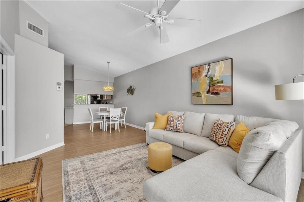 TWELVE OAKS - Residential