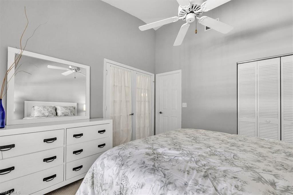 TWELVE OAKS - Residential