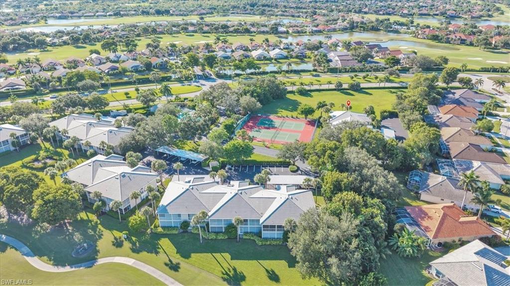 TWELVE OAKS - Residential