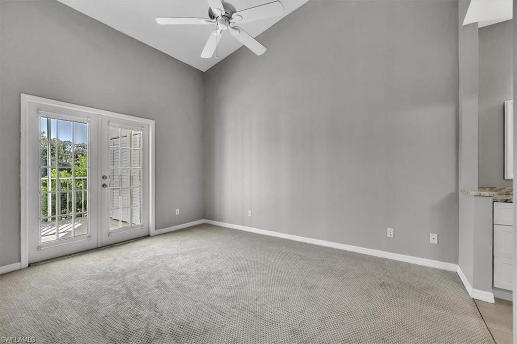 TWELVE OAKS - Residential