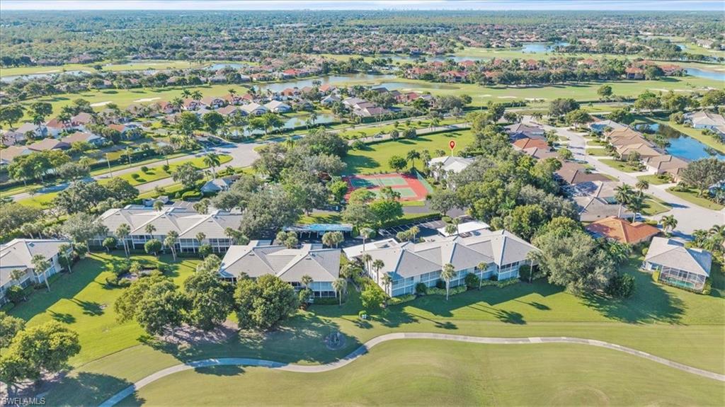 TWELVE OAKS - Residential