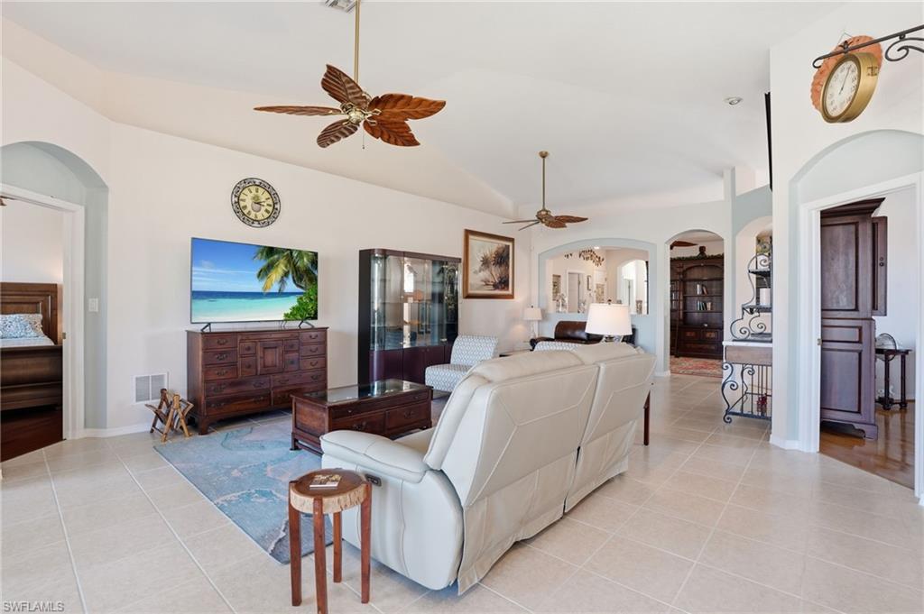 REFLECTION LAKES - Residential