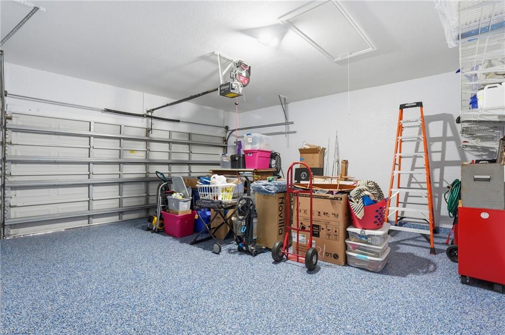 REFLECTION LAKES - Residential