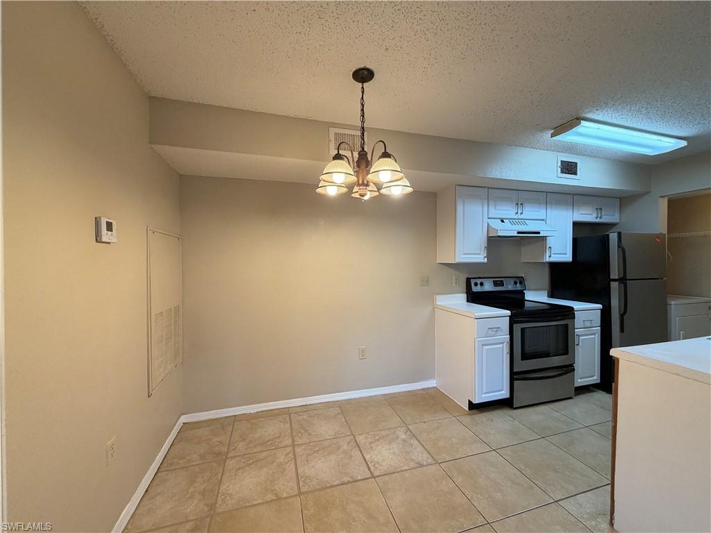 VENETIAN PALMS - Residential