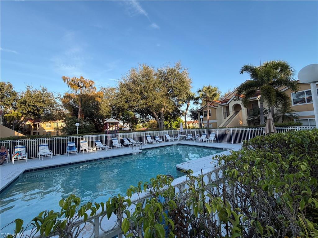 VENETIAN PALMS - Residential