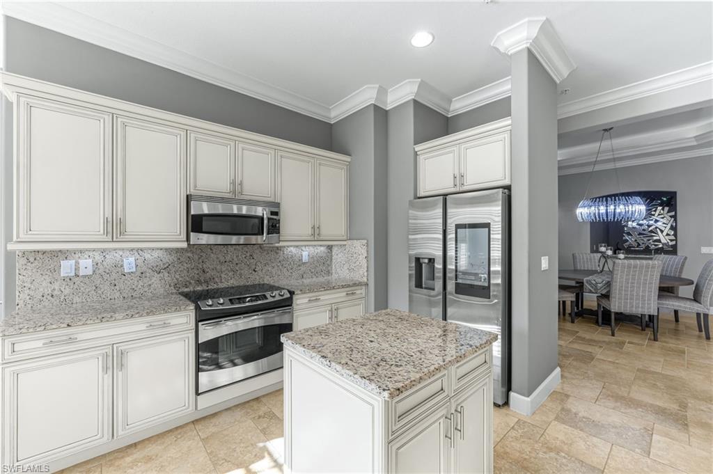 PLAYERS COVE - Residential