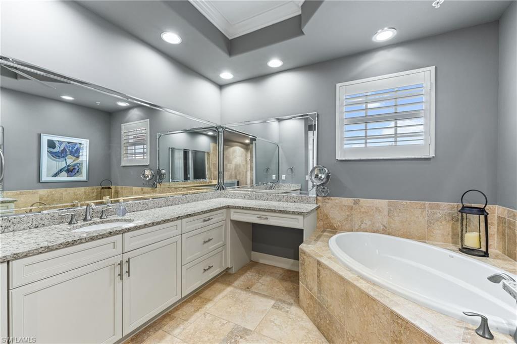 PLAYERS COVE - Residential