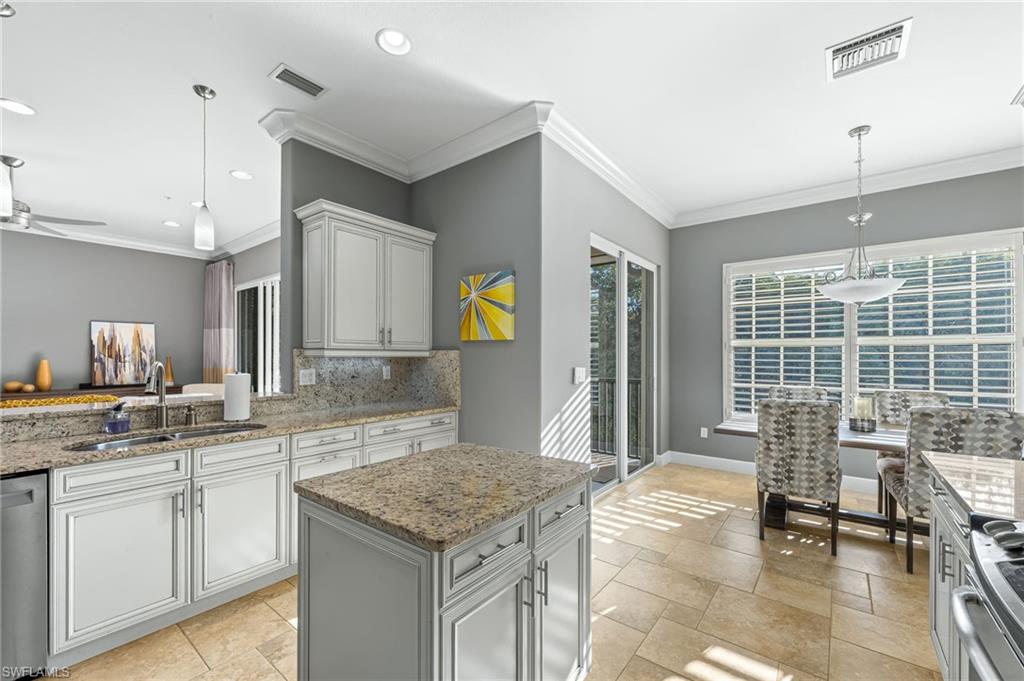 PLAYERS COVE - Residential