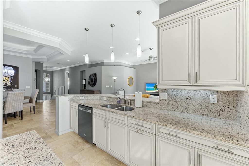 PLAYERS COVE - Residential