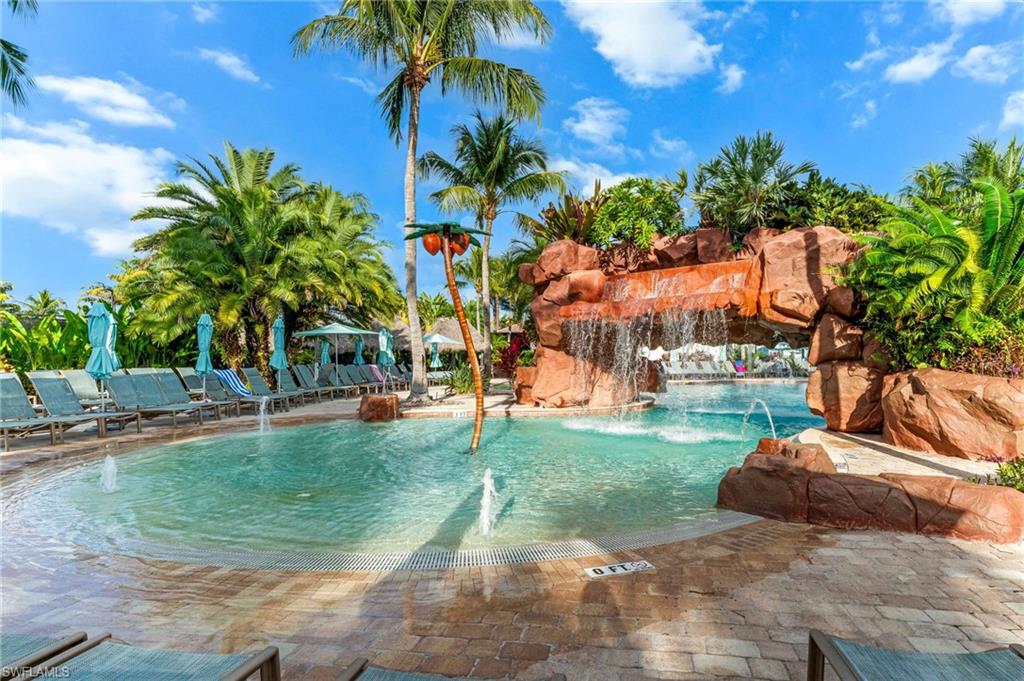 PLAYERS COVE - Residential