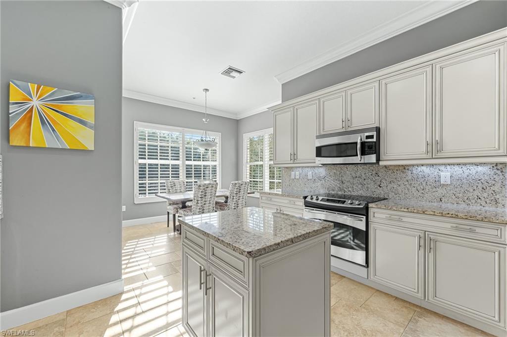 PLAYERS COVE - Residential