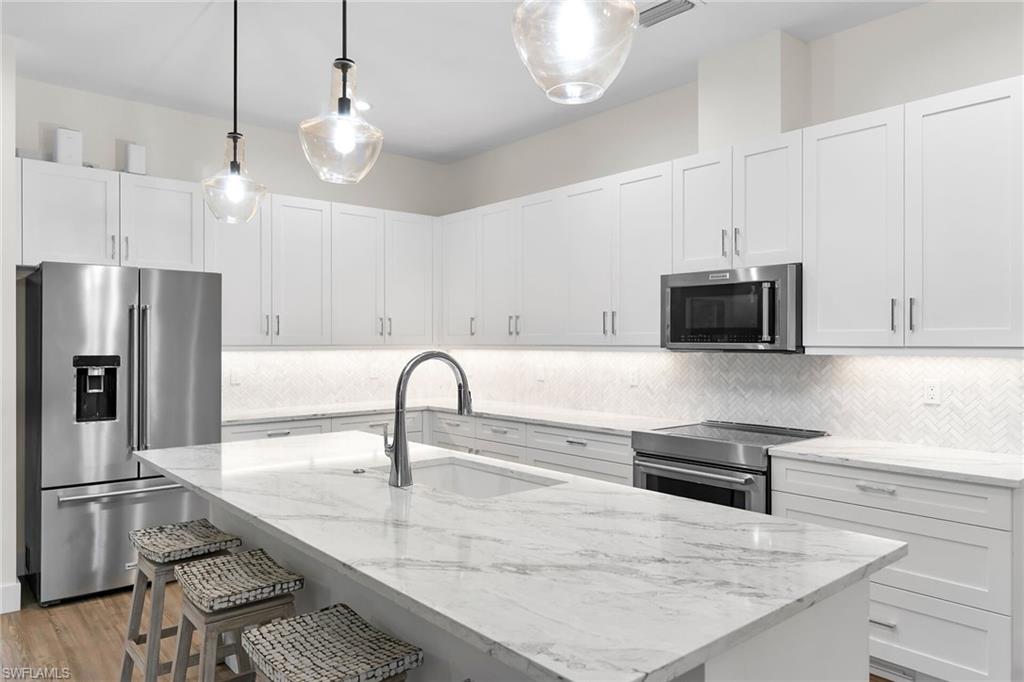 MARCO ISLAND - Residential