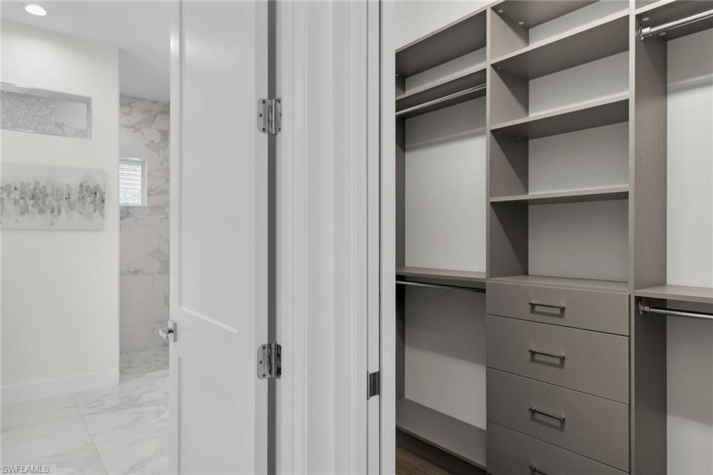 MARCO ISLAND - Residential