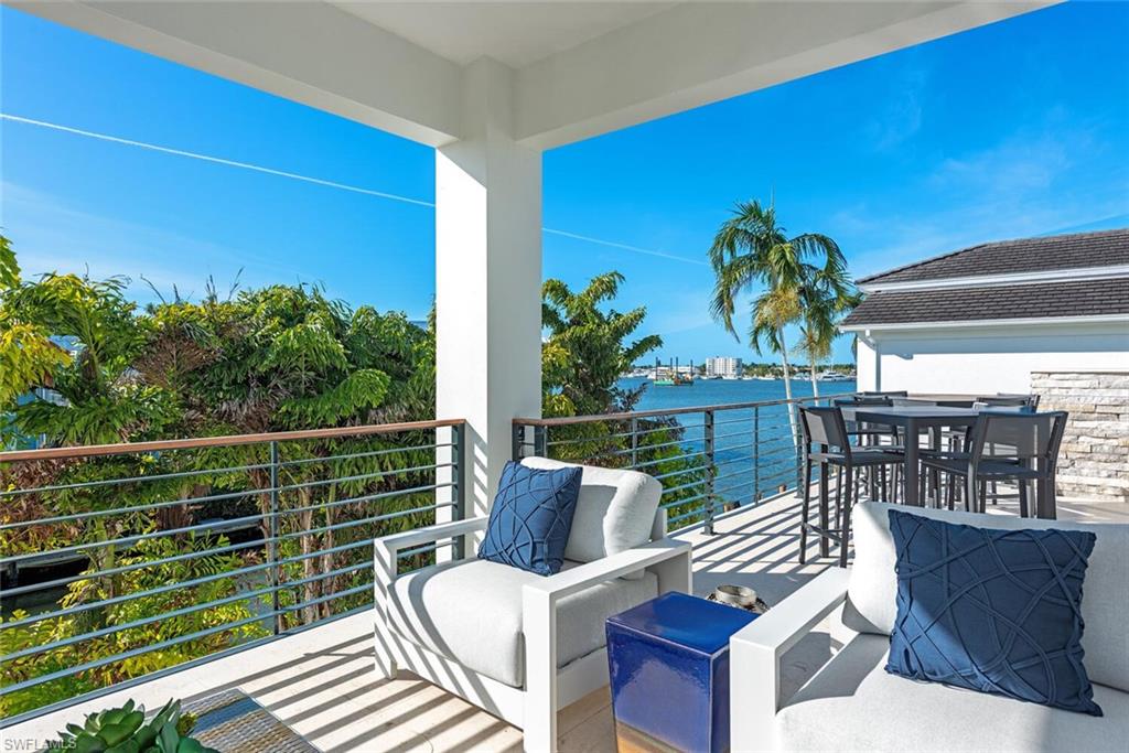 ROYAL HARBOR - Residential