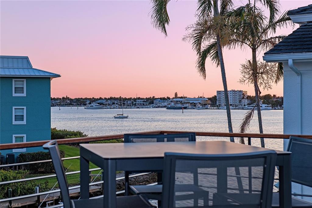 ROYAL HARBOR - Residential