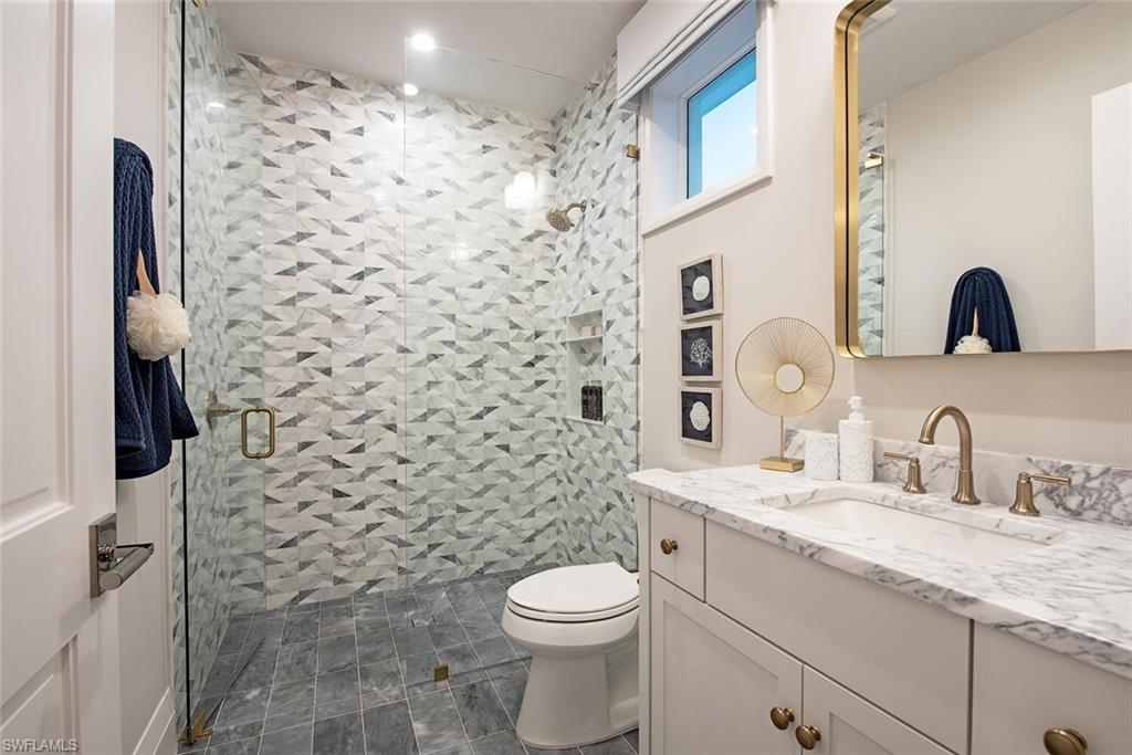 ROYAL HARBOR - Residential