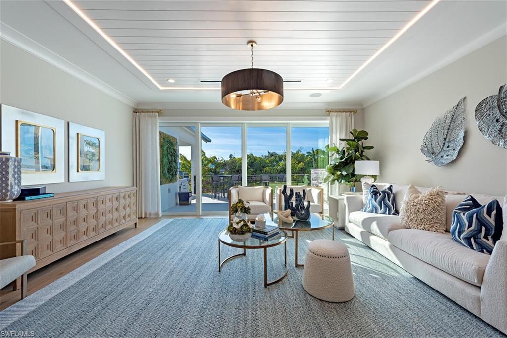 ROYAL HARBOR - Residential