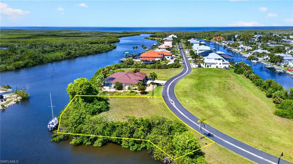 PUNTA GORDA - Land