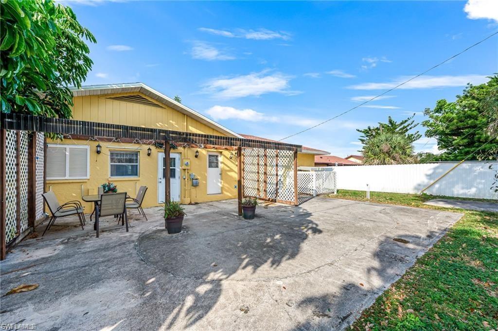 GOLDEN GATE CITY - Residential