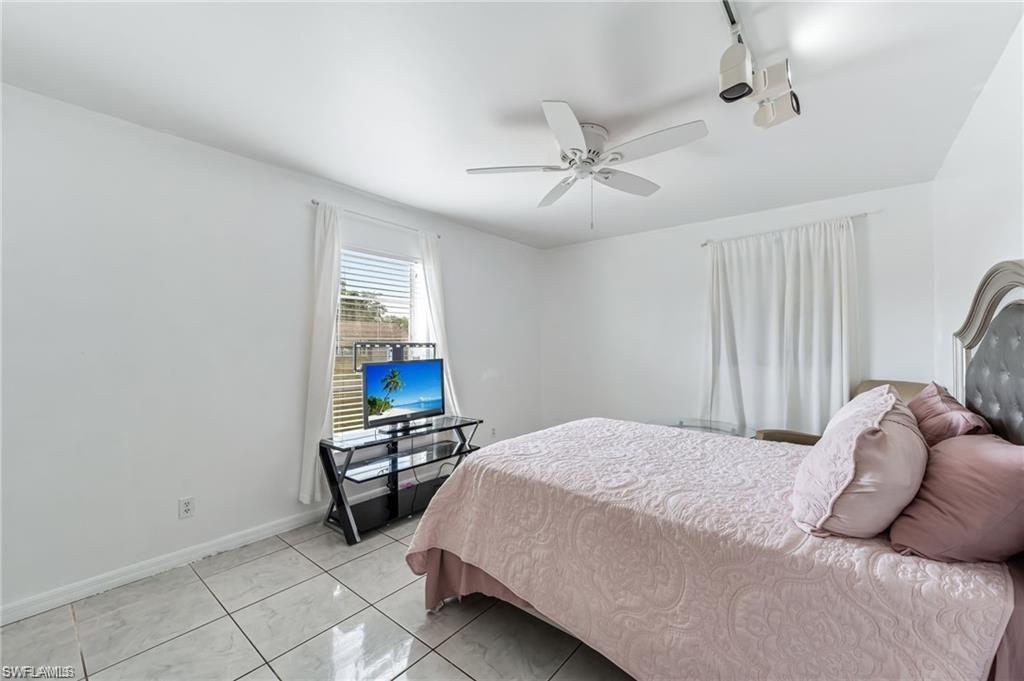 GOLDEN GATE CITY - Residential