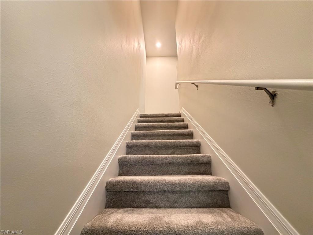 BAYSHORE COMMONS - Residential Lease