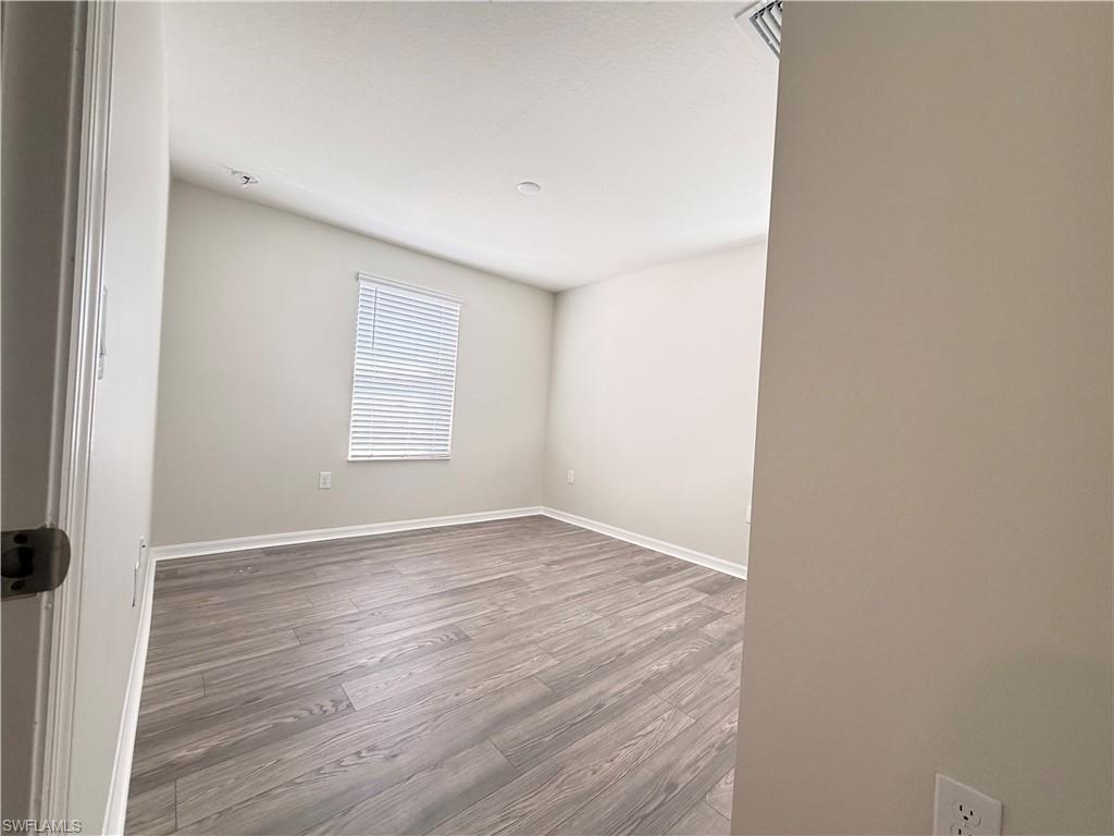 BAYSHORE COMMONS - Residential Lease