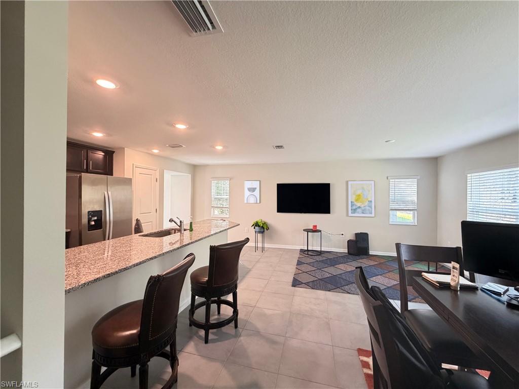 BAYSHORE COMMONS - Residential Lease