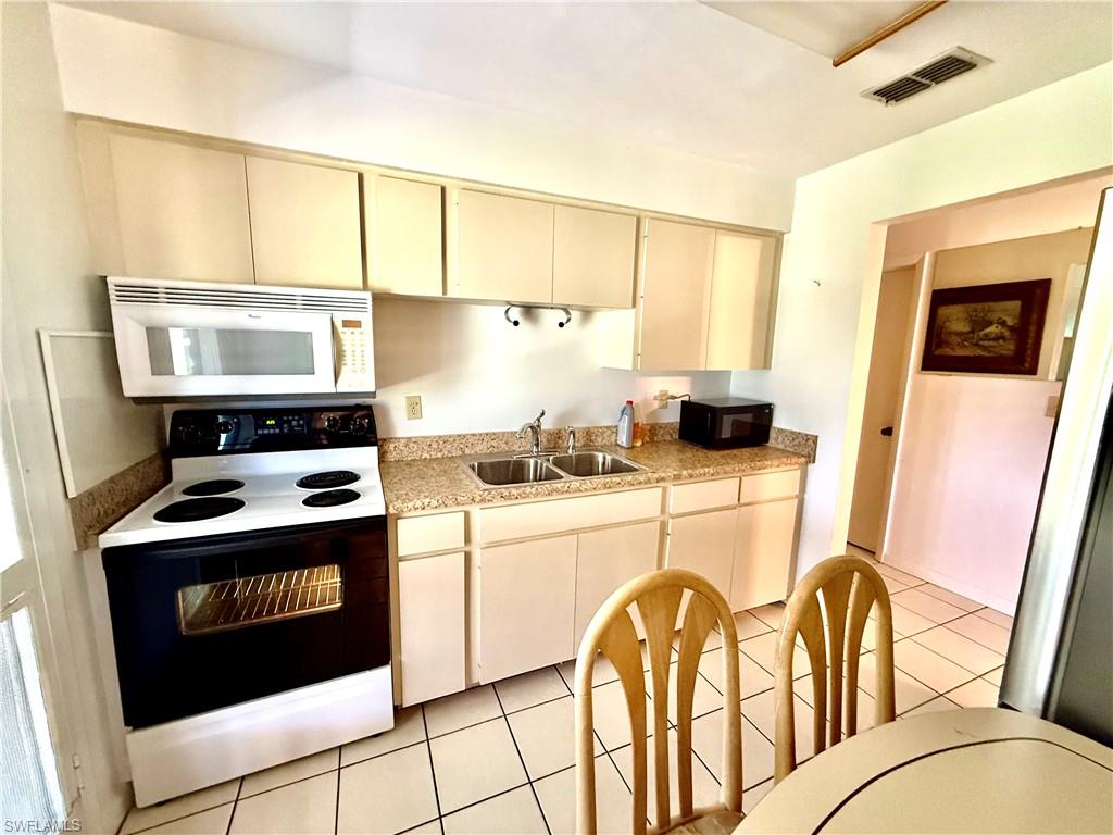 PINEWOOD CONDOMINIUM - Residential