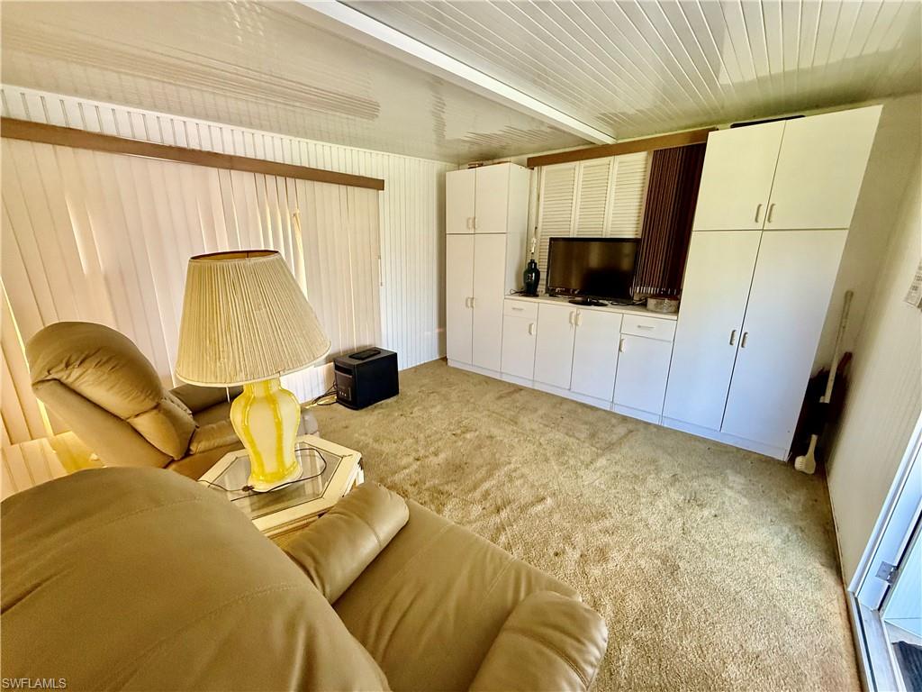 PINEWOOD CONDOMINIUM - Residential