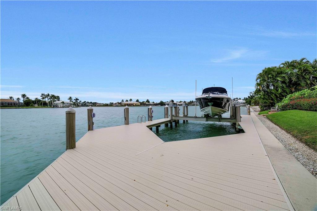 MARCO BEACH - Residential