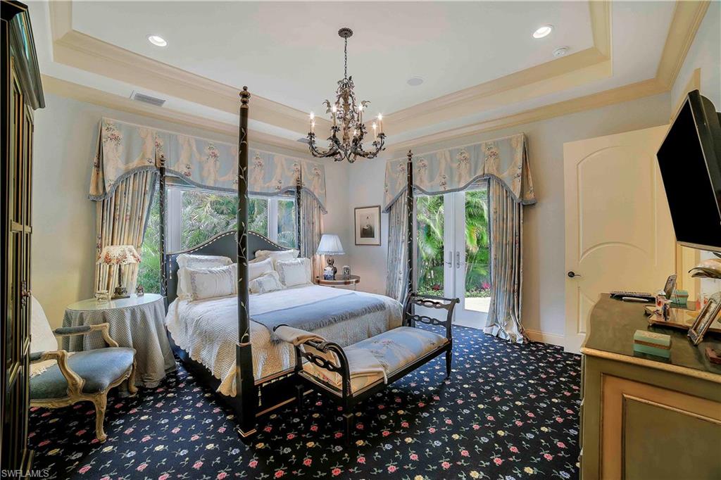 MARCO BEACH - Residential