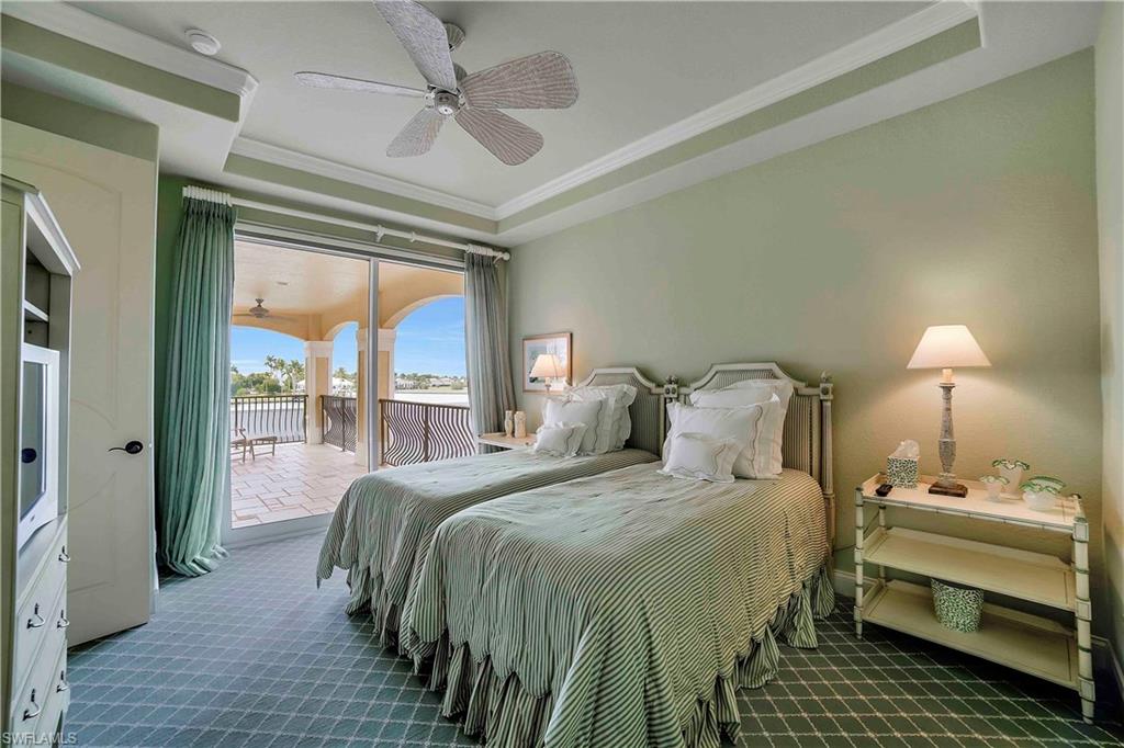 MARCO BEACH - Residential