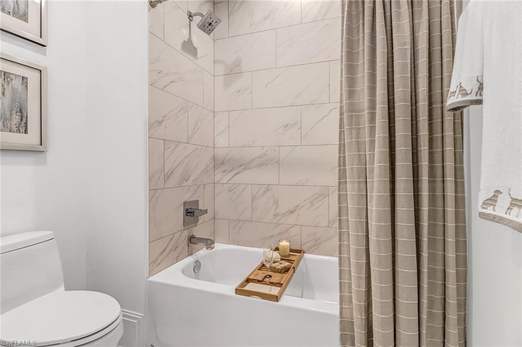 NAPLES SQUARE - Residential Lease