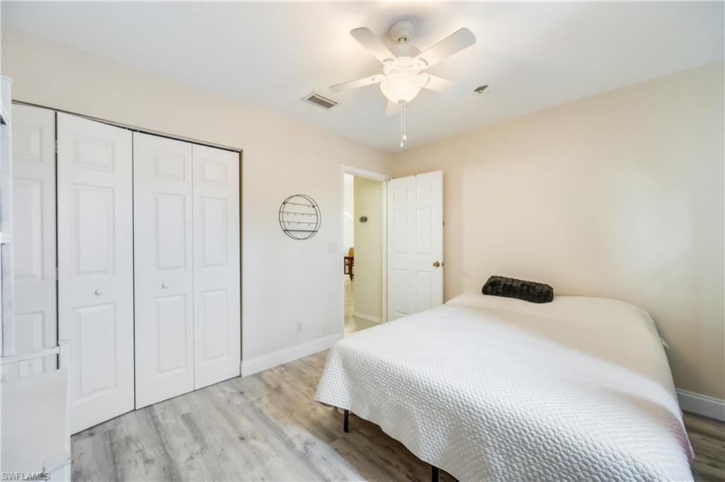 HUNTINGTON LAKES - Residential