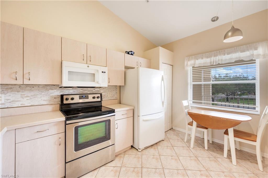 HUNTINGTON LAKES - Residential