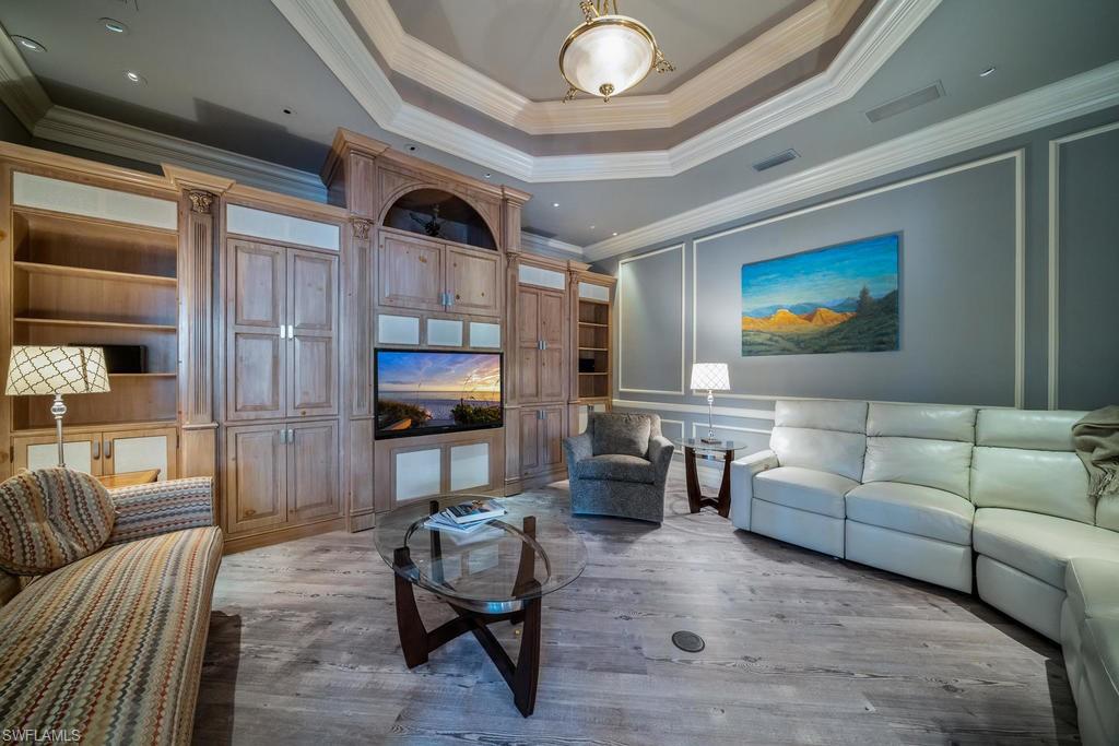 QUAIL WEST - Residential