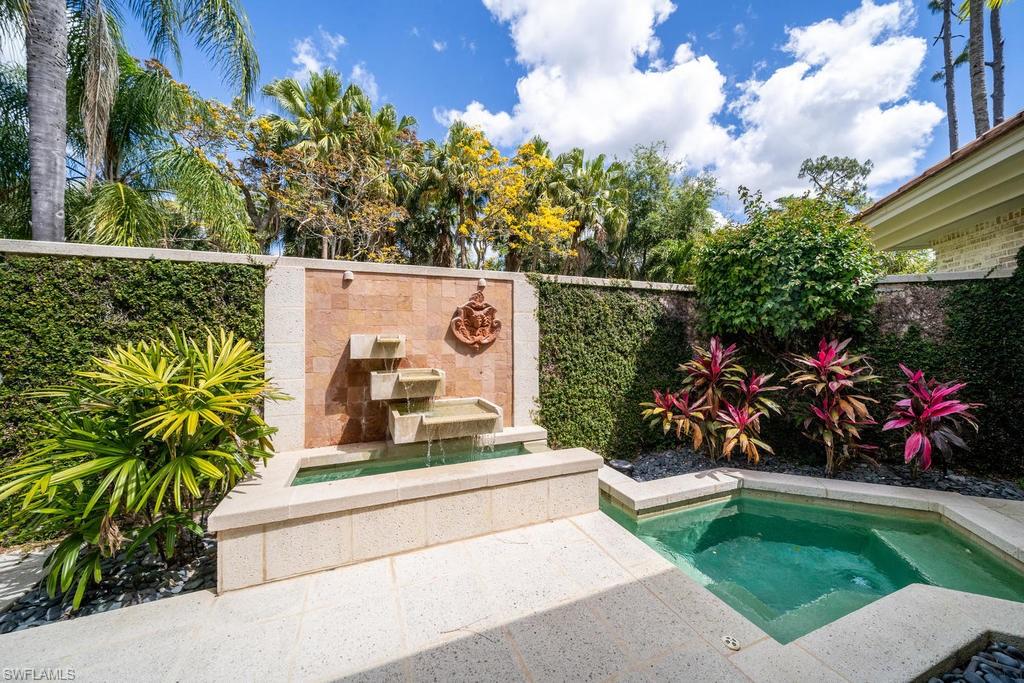 QUAIL WEST - Residential