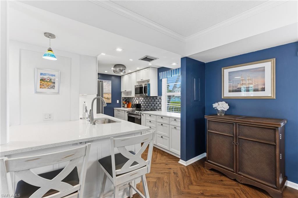 FOUR WINDS - Residential