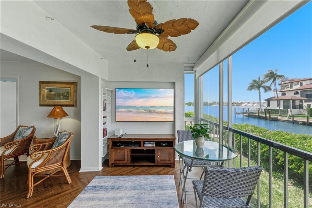 FOUR WINDS - Residential