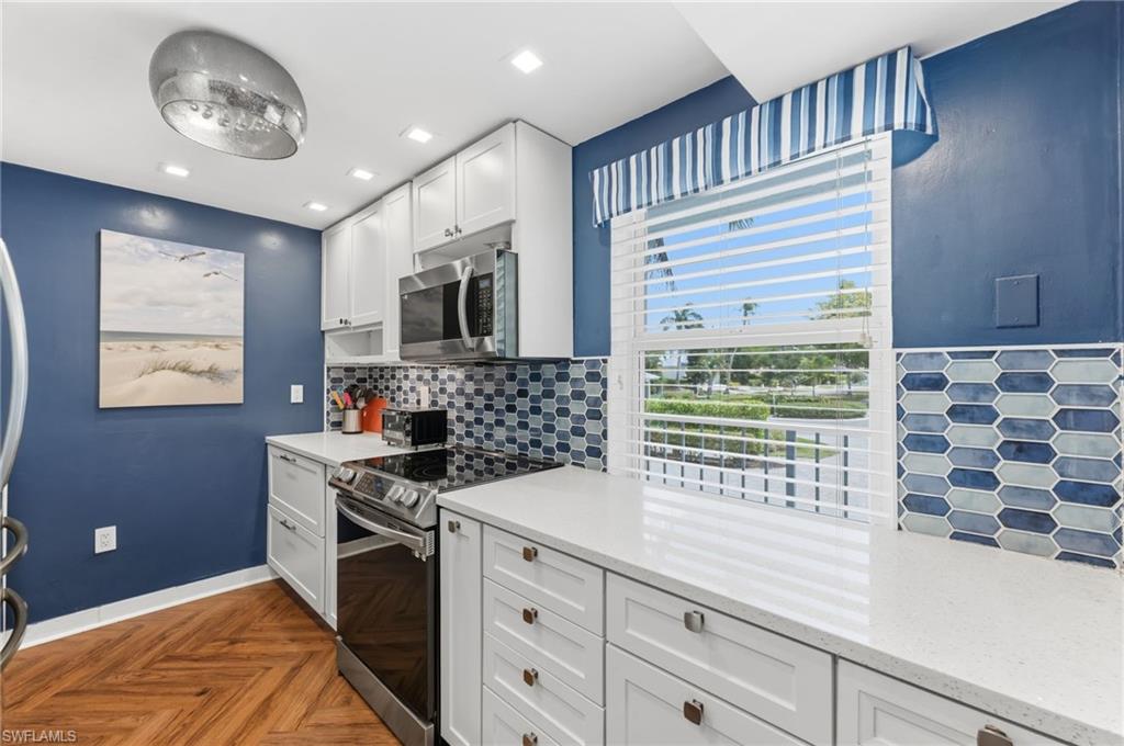 FOUR WINDS - Residential