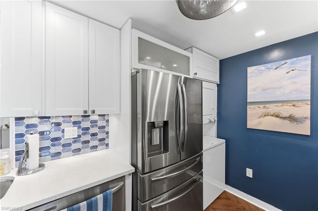 FOUR WINDS - Residential