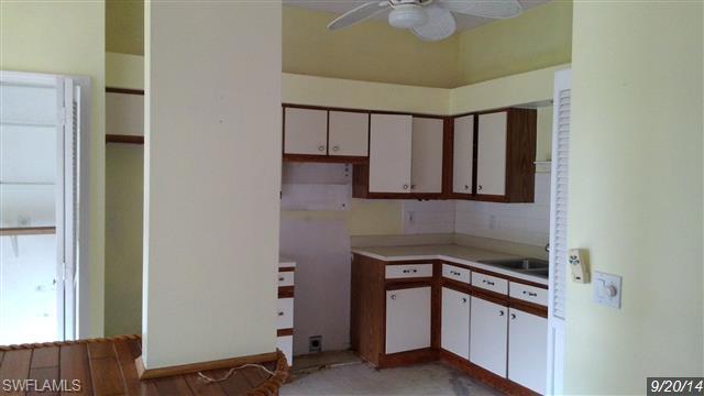 SAN CARLOS PARK - Residential