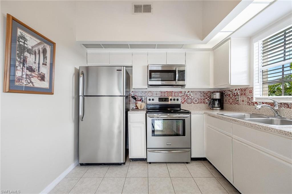 RIVERS EDGE - Residential