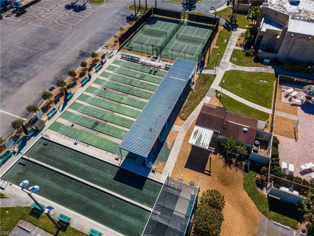 SEVEN LAKES - Residential