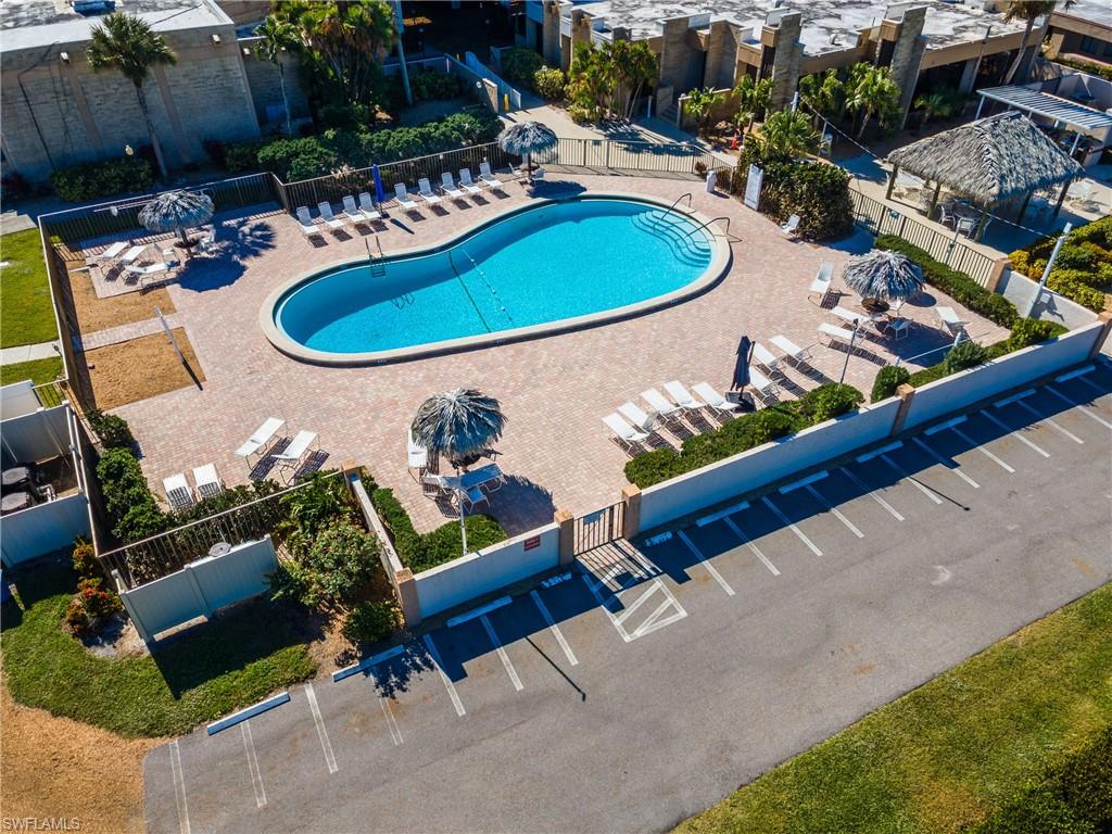 SEVEN LAKES - Residential