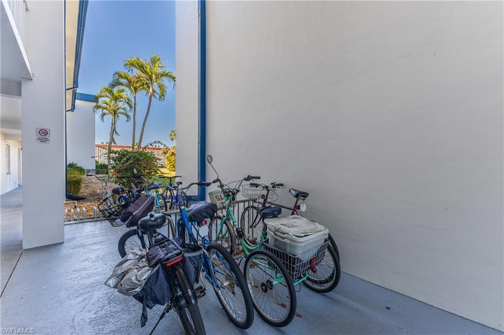 SEVEN LAKES - Residential