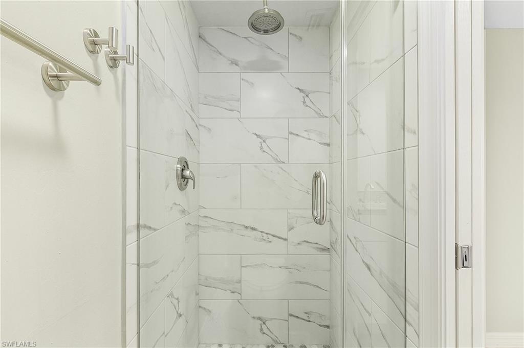 ROYAL WOODS - Residential Lease