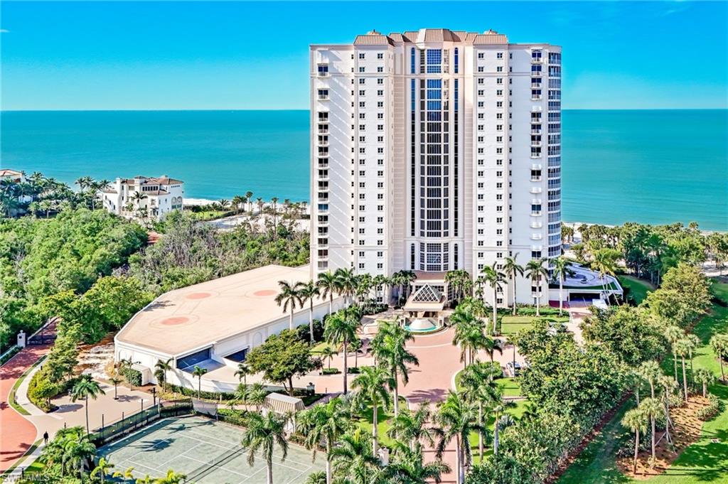 CONTESSA AT BAY COLONY - Residential