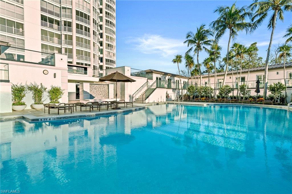 CONTESSA AT BAY COLONY - Residential