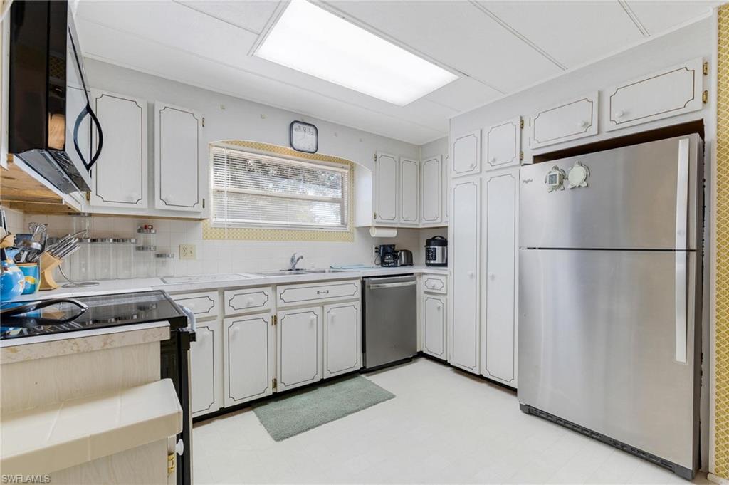 OAK PARK VILLAGE CO-OP INC - Residential